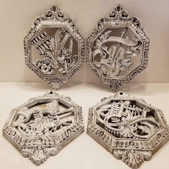 Vintage-Inspired White Wall Decor Set - Picture 2 of 10